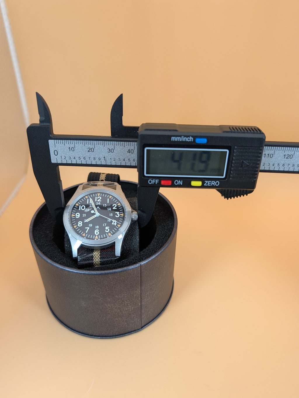 Militado ML05B men's Field watch - 38mm with 2 bonus straps