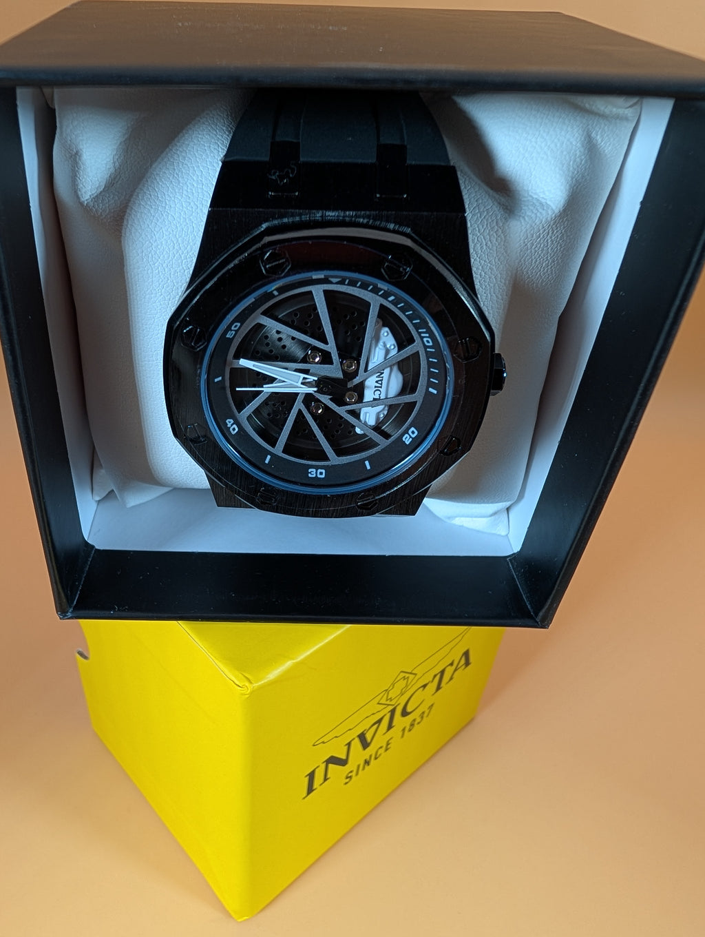 Invicta Speedway RIM men's watch - 42mm