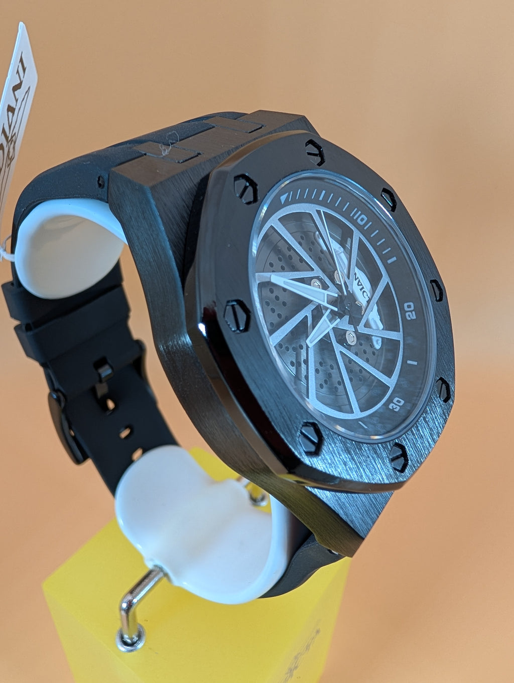 Invicta Speedway RIM men's watch - 42mm
