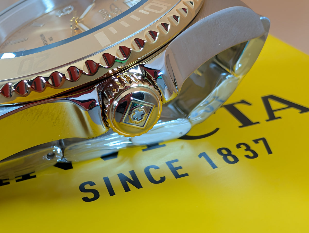 Invicta Specialty Velario 69725 Men's Watch - Two-Tone / Gold Dial 41mm