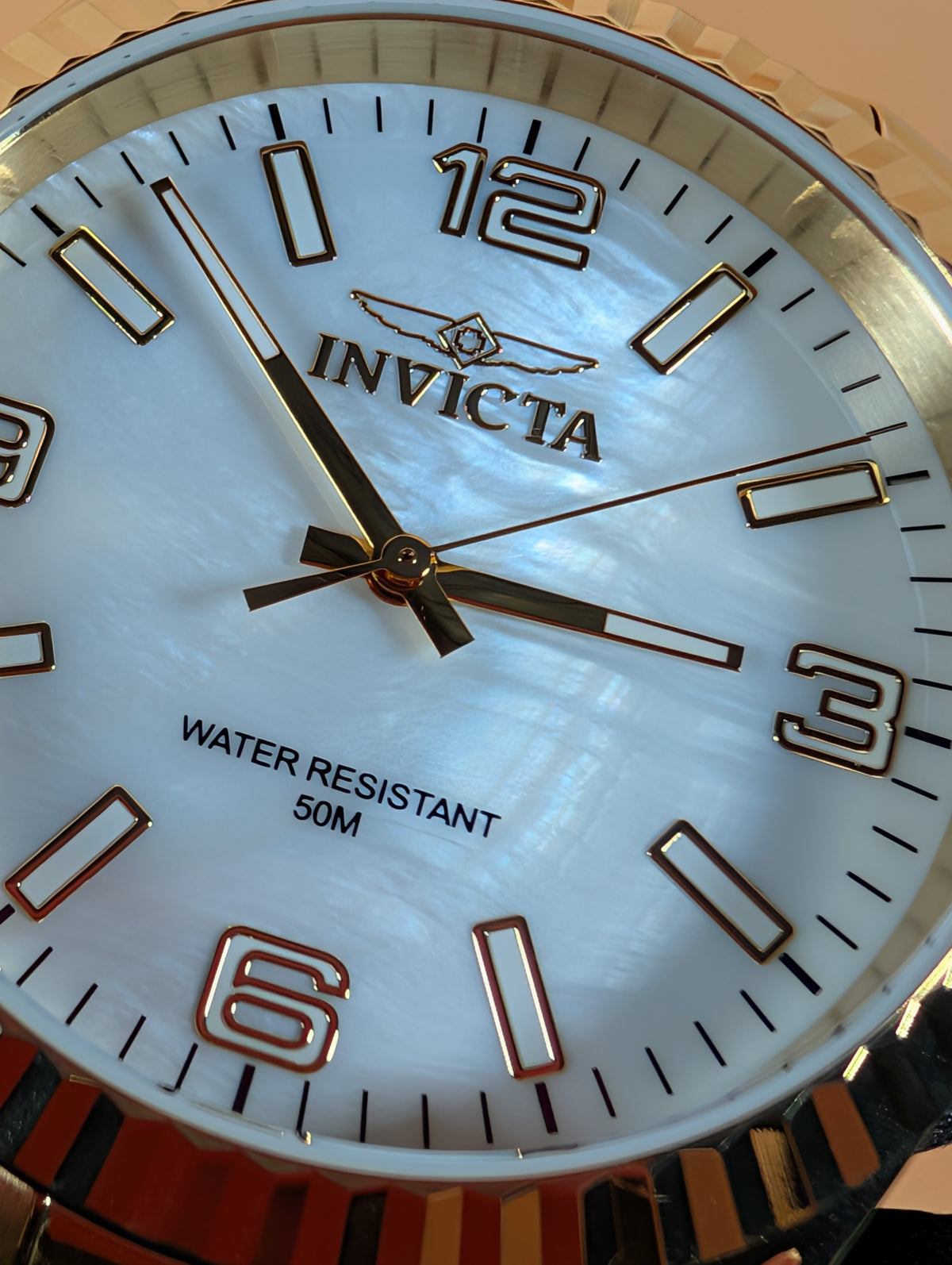 Invicta Specialty Wesbridge men's watch with genuine Mother of Pearl dial - 43mm
