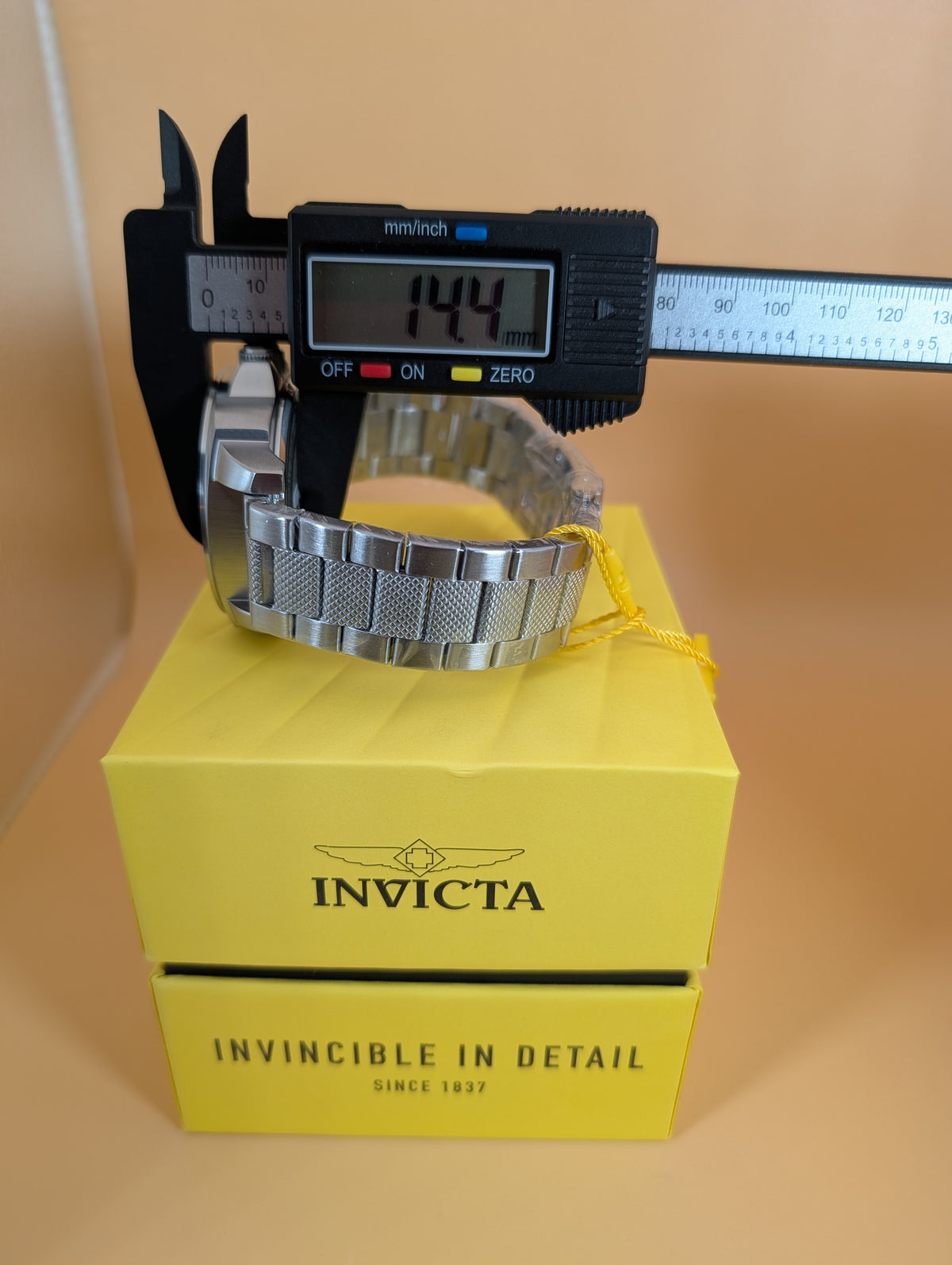 Invicta Speedway men's watch - 46mm