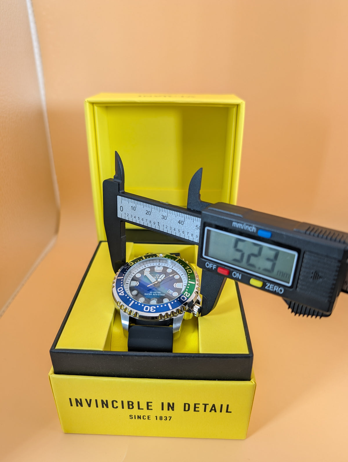 Invicta Pro Diver Abyss men's watch - 48mm