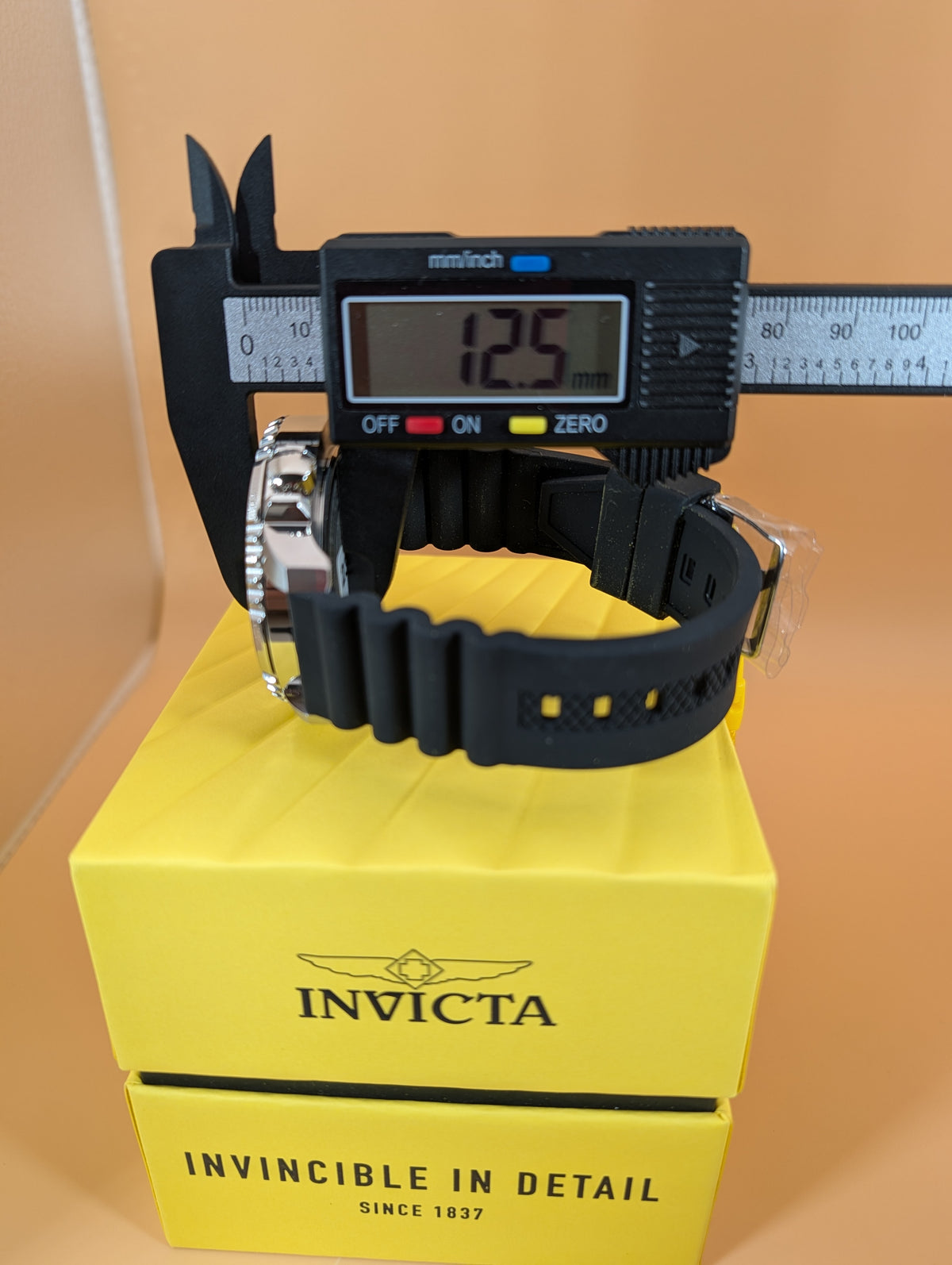 Invicta Pro Diver Abyss men's watch - 48mm