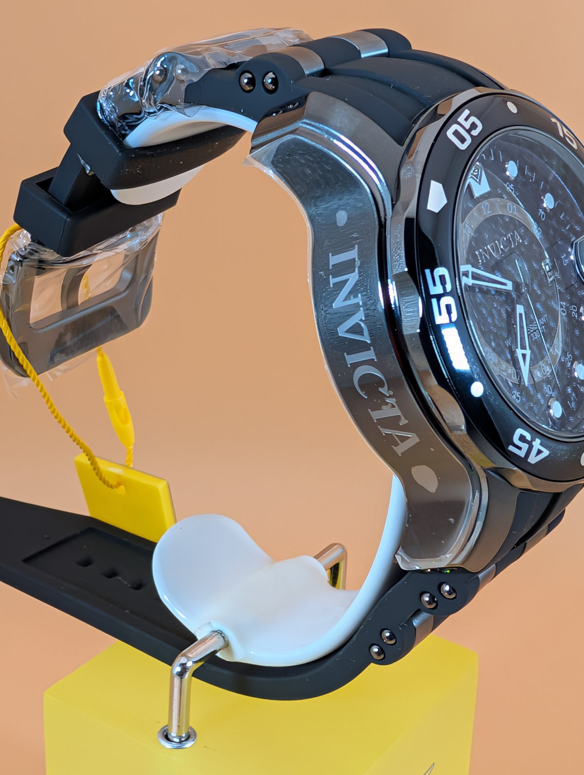 Invicta Pro Diver SCUBA Swiss Ronda 515.24H Caliber men's watch - 48mm