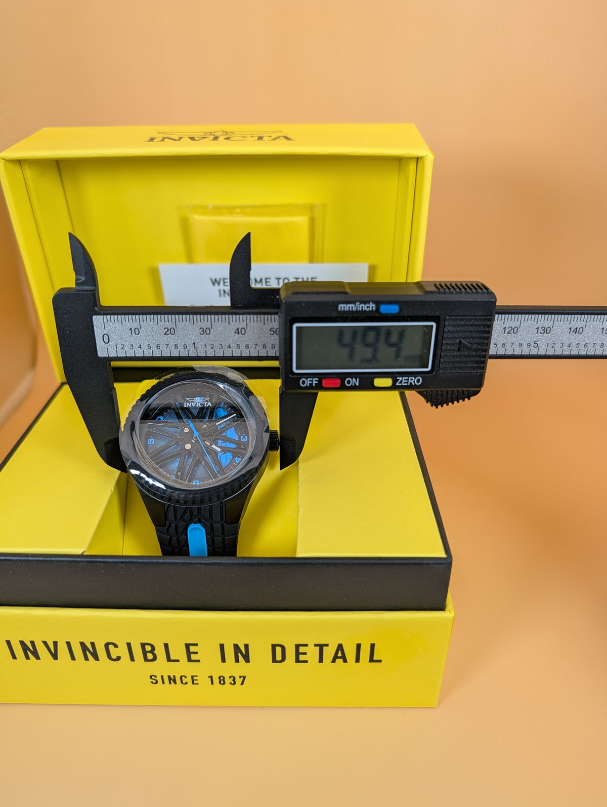 Invicta Racing Driftix Spinning Dial men's watch 46mm