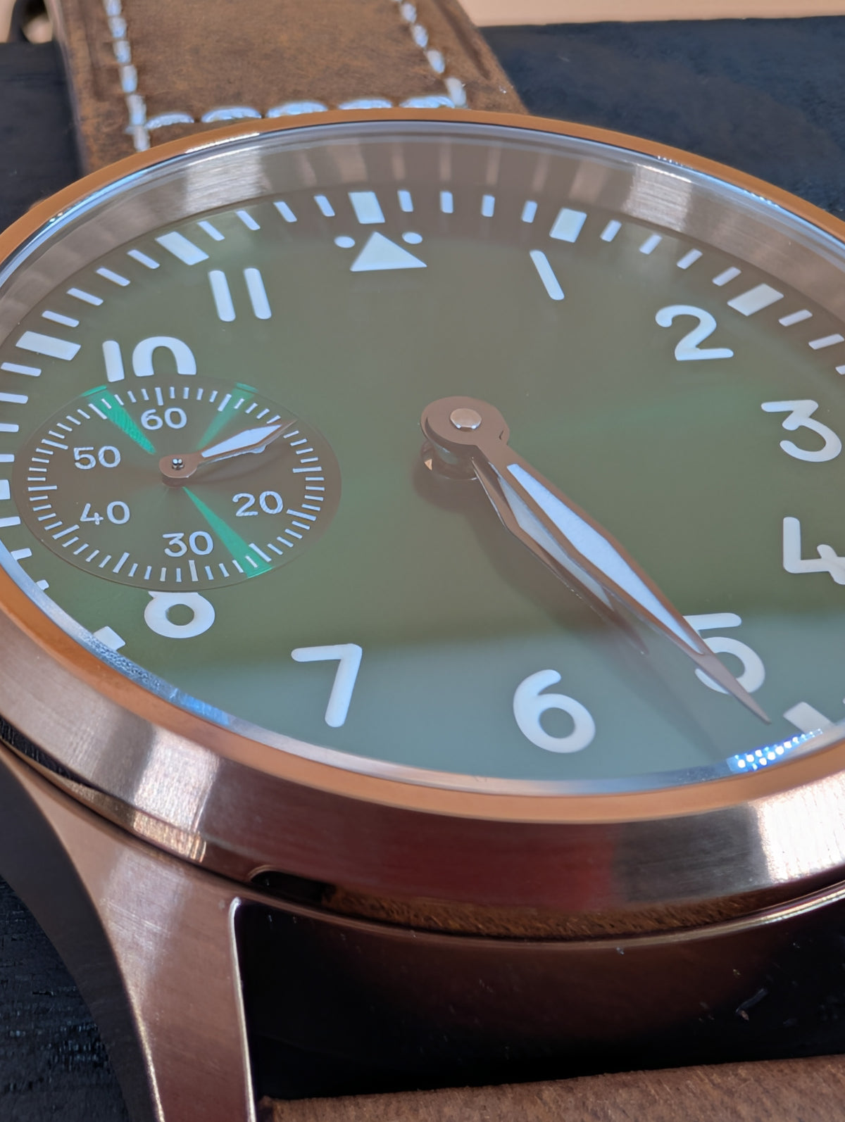 Corgeut CG2022 hand-wound Men's Pilot Watch - 42mm