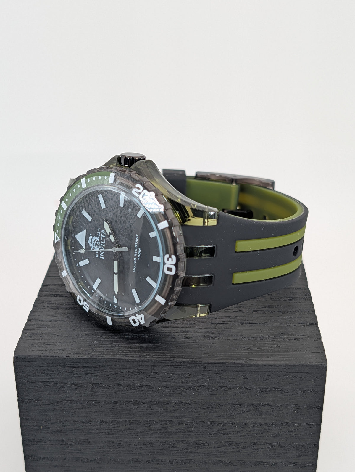 Invicta SubAqua Series Model 70035 Men's Watch - 44mm