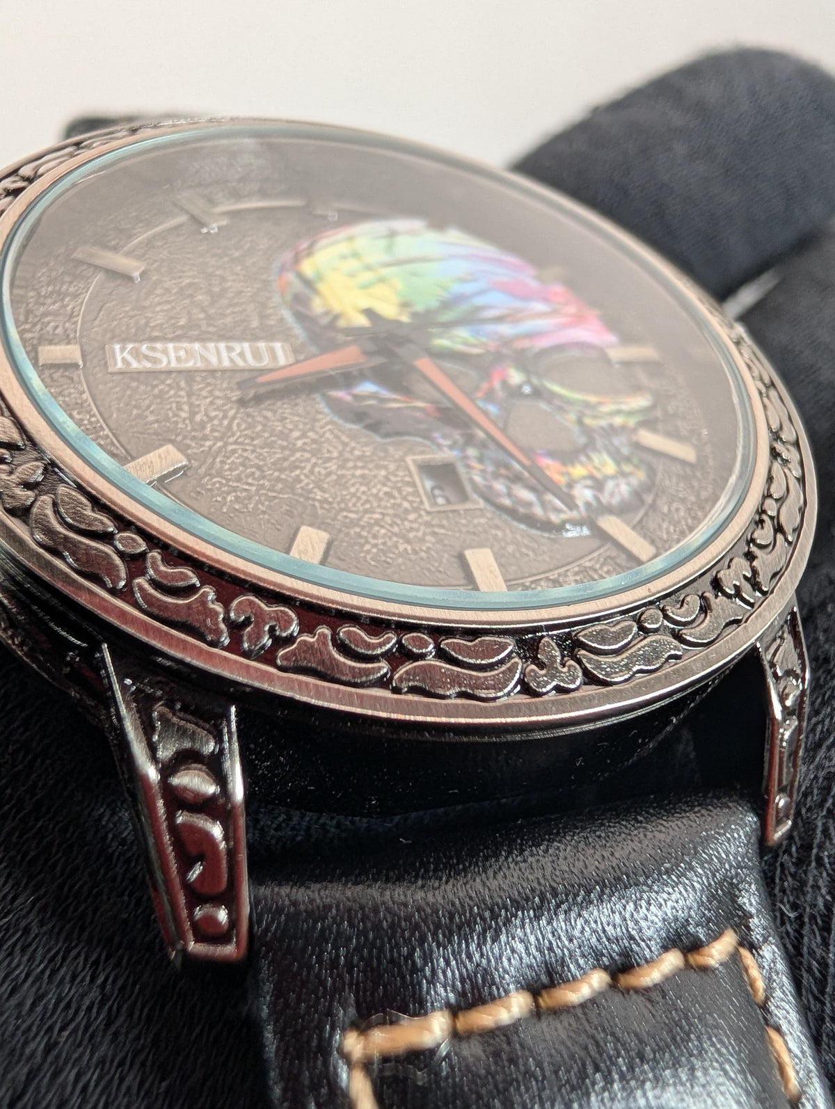 KSENRUI Iridescent Skull Men's Watch with bonus NATO strap - 45mm