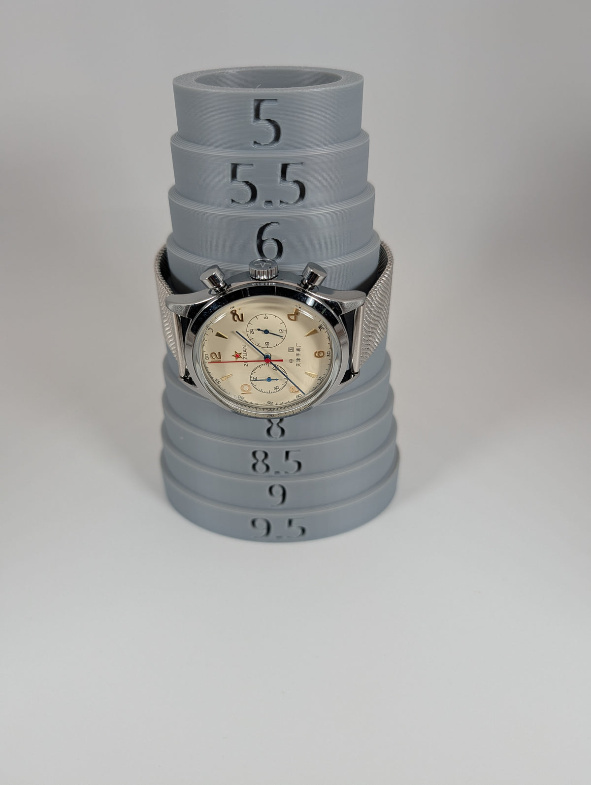 1963 Quartz Pilot Chronograph — 42mm w/Milanese band