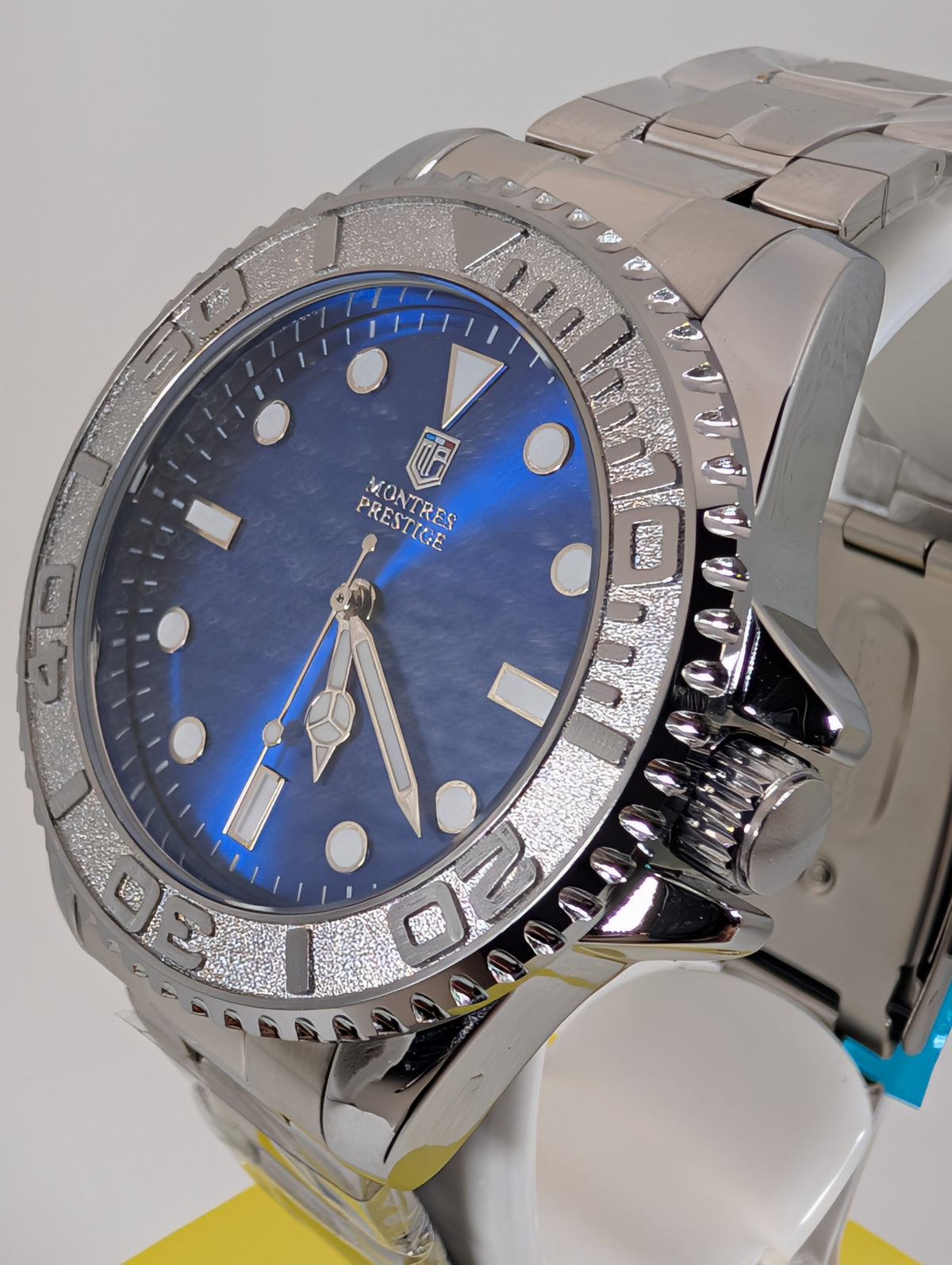 Montres Prestige X Quartz Men's Watch Model MPW-0268 - 43mm