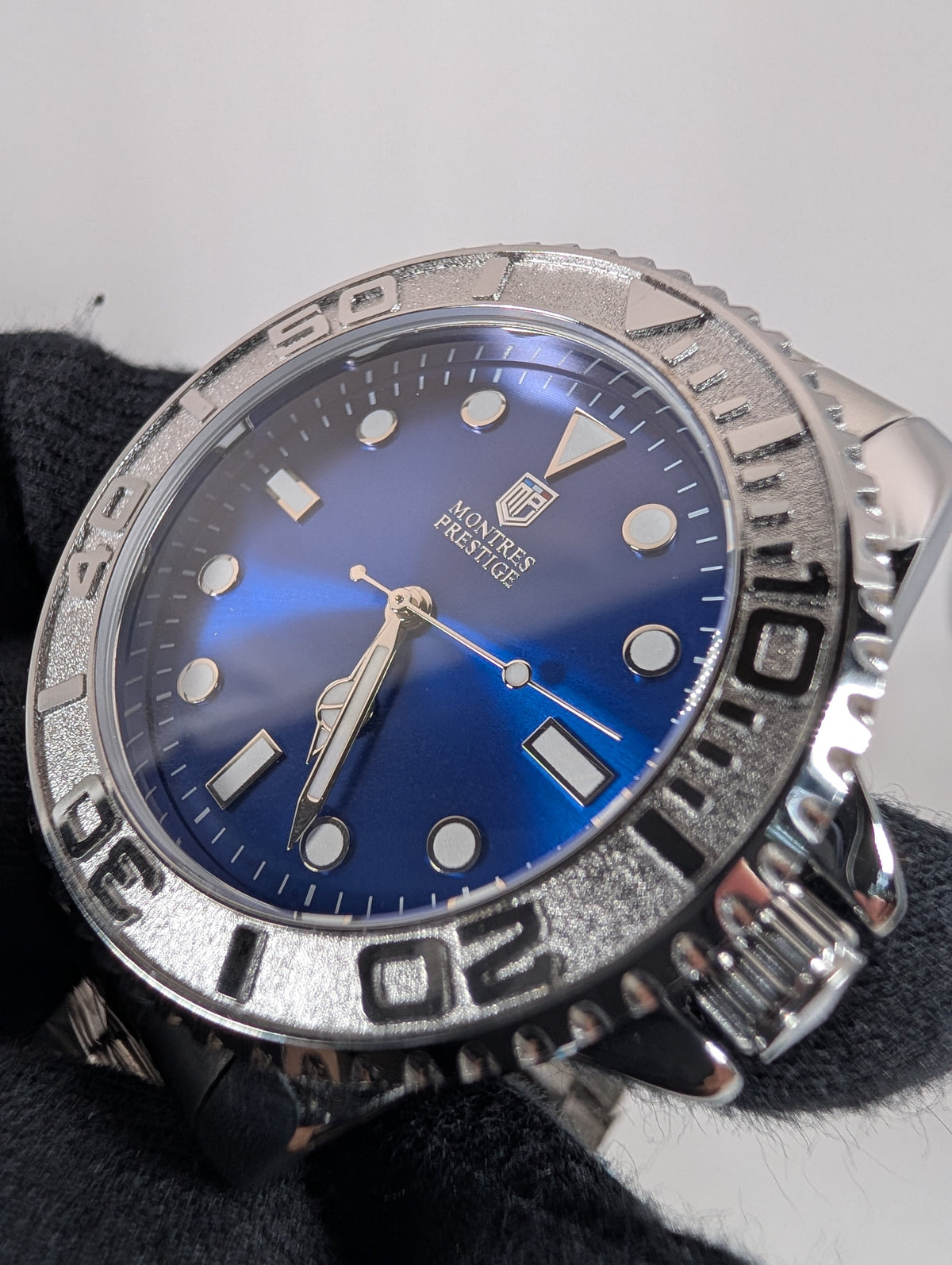 Montres Prestige X Quartz Men's Watch Model MPW-0268 - 43mm